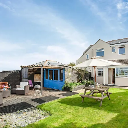 Holiday home Tanglewood