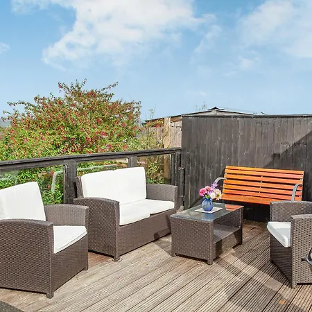 Holiday home Tanglewood *