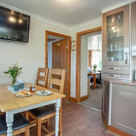 Holiday home Tanglewood *