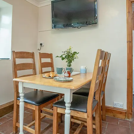 Holiday home Tanglewood