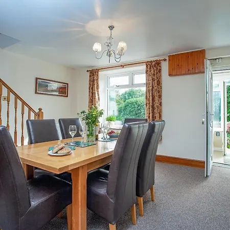 Holiday home Tanglewood